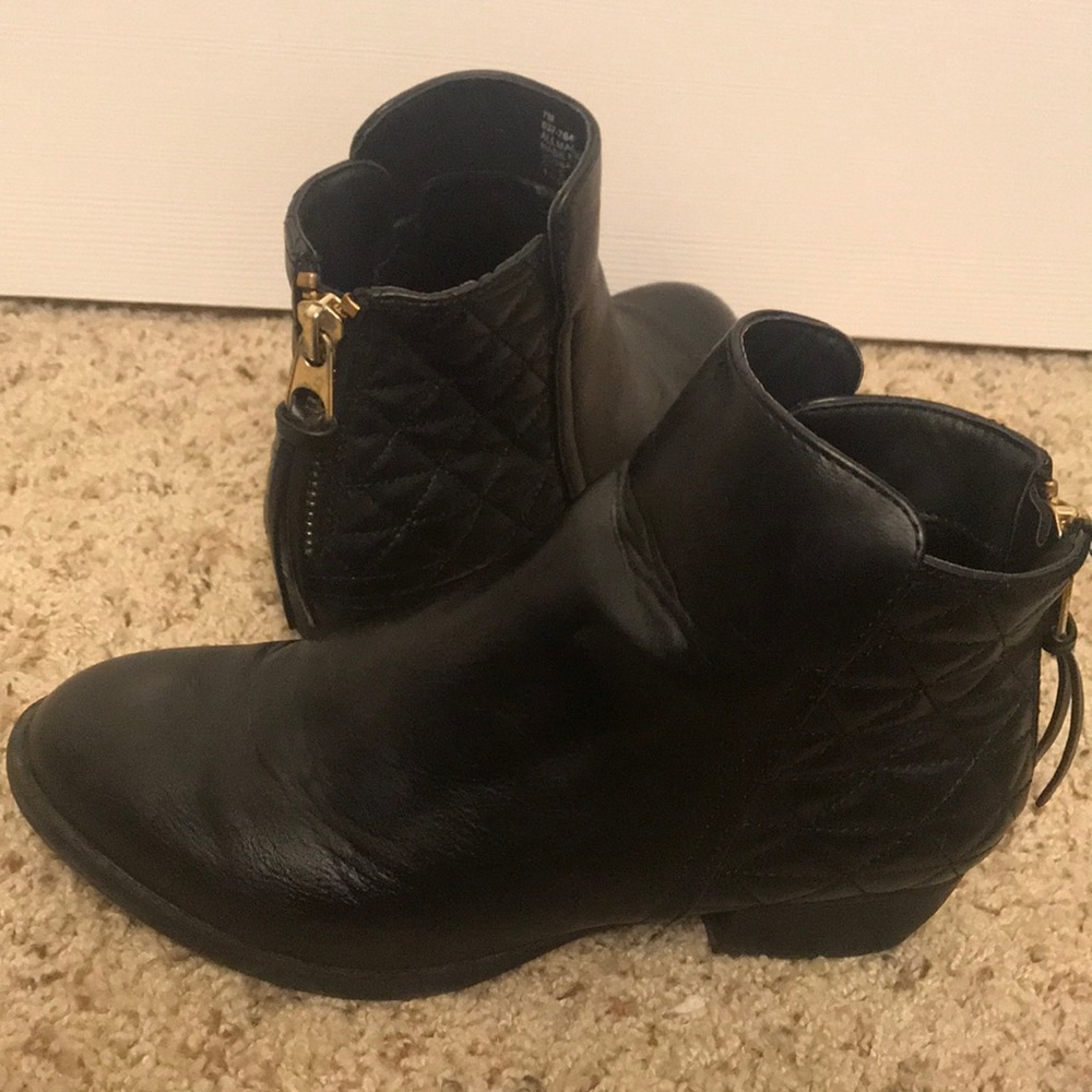 Flat Booties